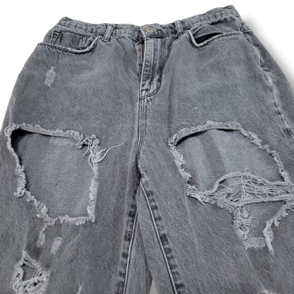 BDG Jeans Size 29 W30"xL31" Urban Outfitters Mom High Rise Jeans Destroyed Jeans - Picture 4 of 6